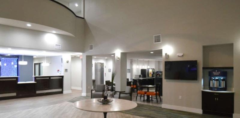 Best Western Plus Bay City Inn & Suites Экстерьер фото