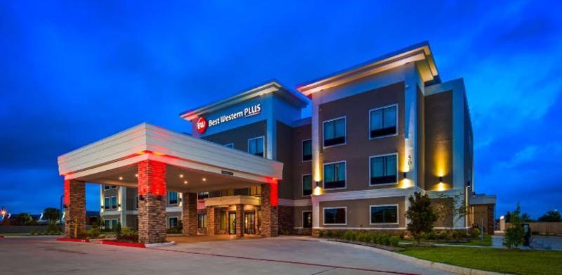 Best Western Plus Bay City Inn & Suites Экстерьер фото